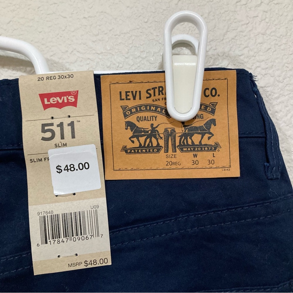 NWT Levi’s pants - Picture 7 of 7